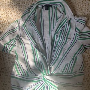 💙Cropped Forever 21 Collard Shirt💙